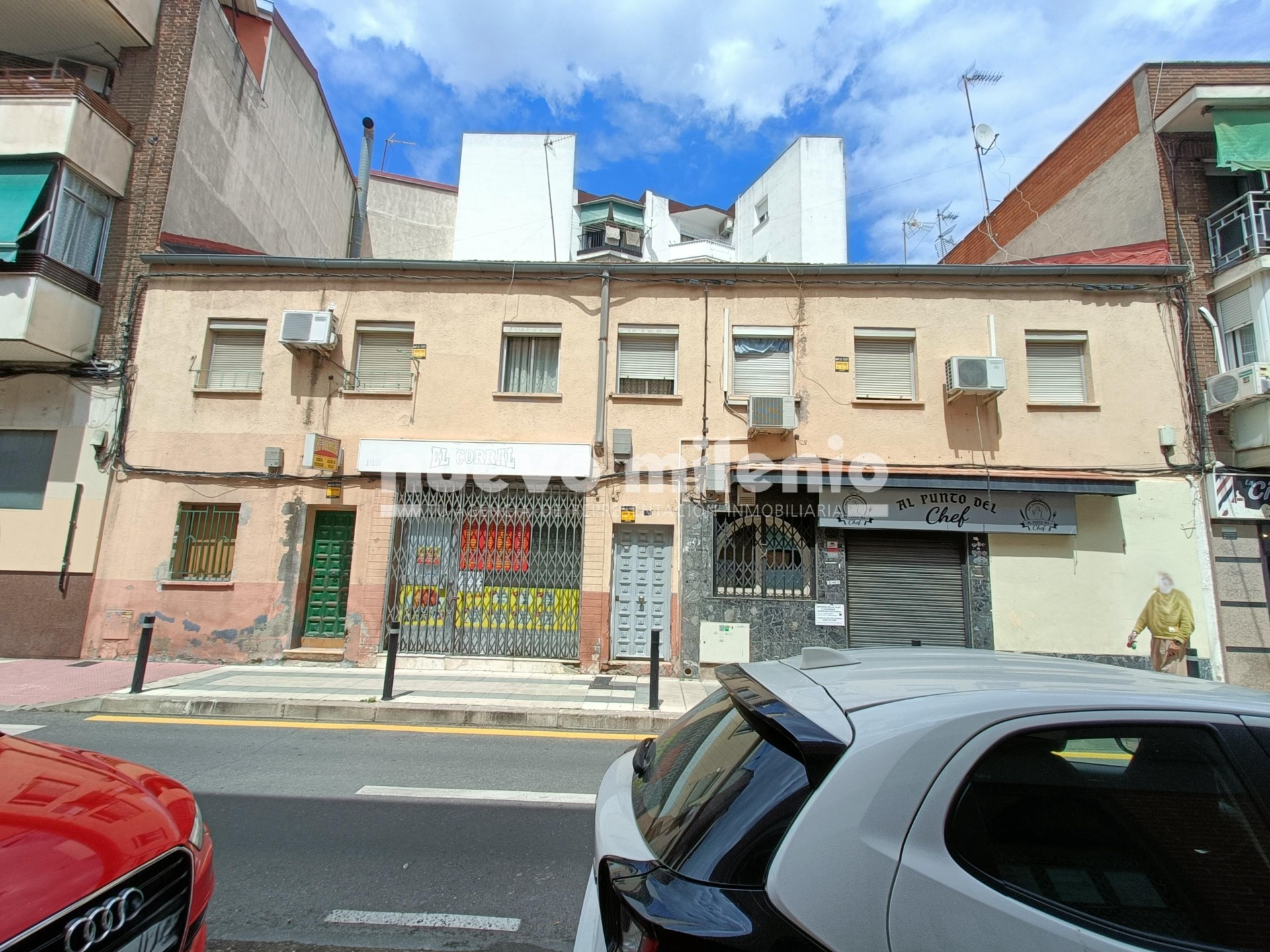 V4493X